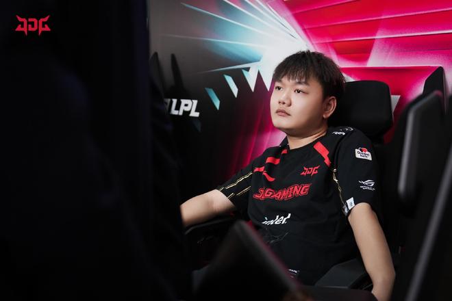 个人英雄 个人英雄