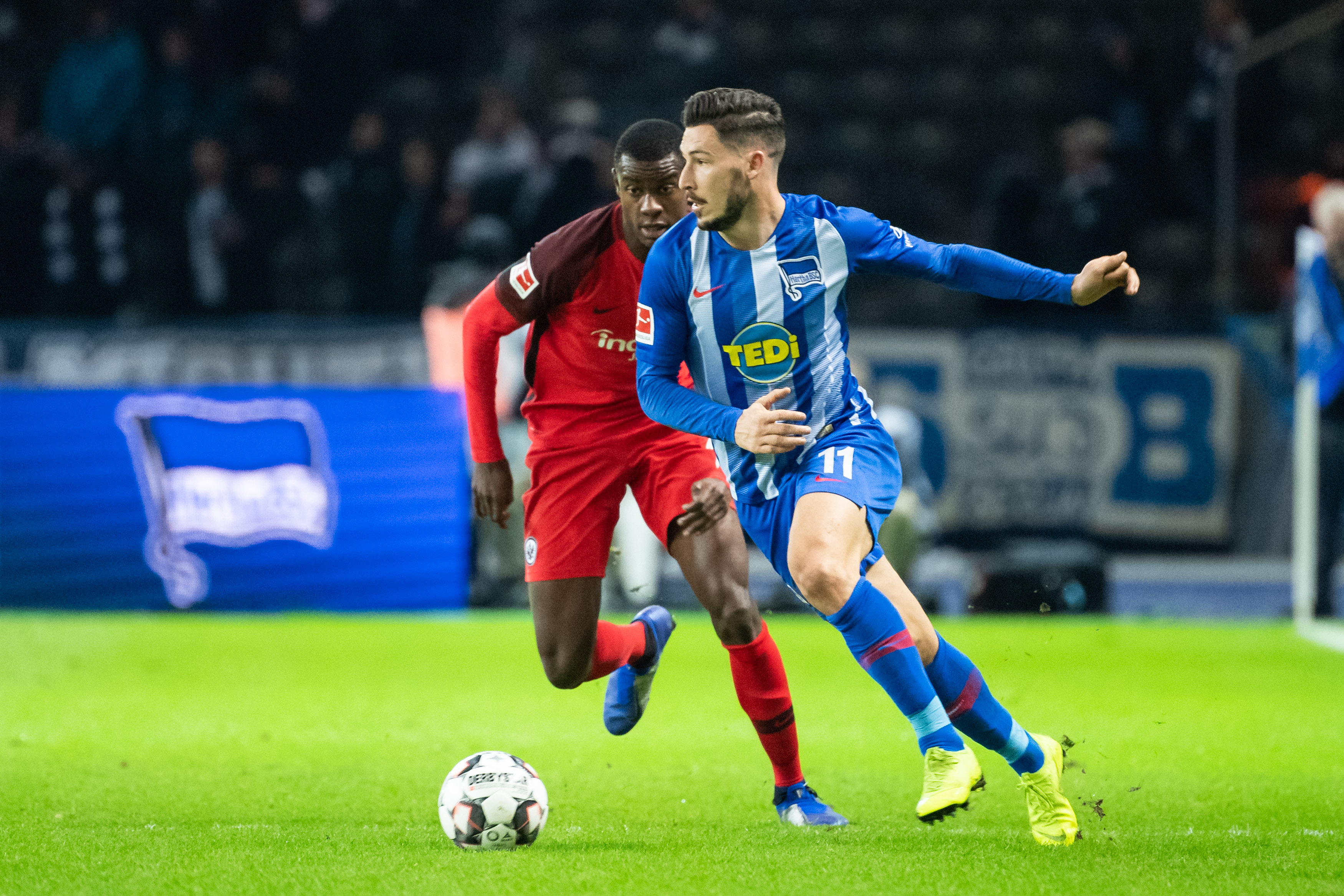 曼城后劲不 曼城后劲不